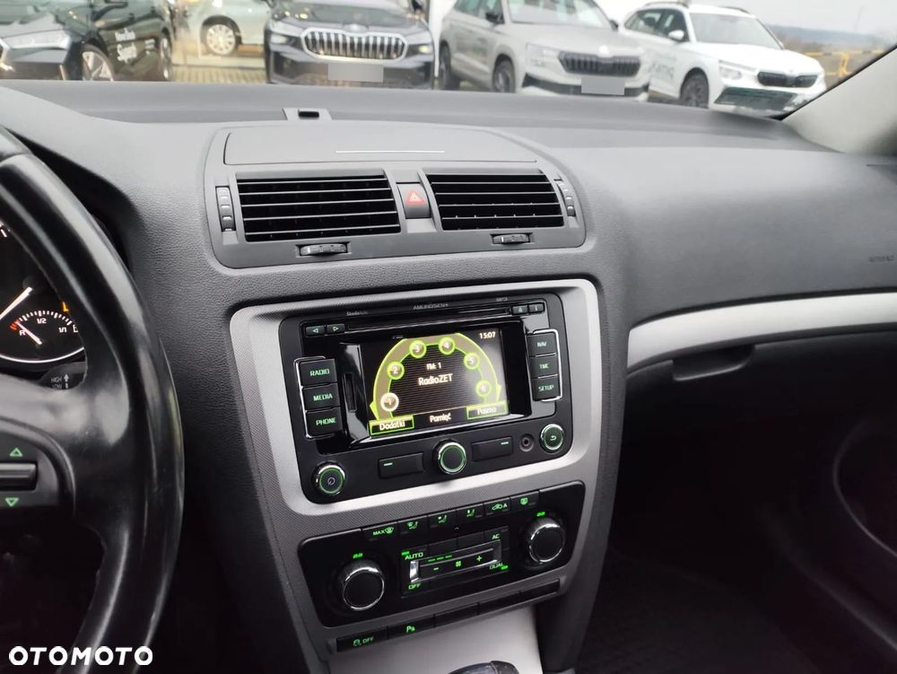 Skoda Octavia 2.0 TDI Elegance DSG - 30