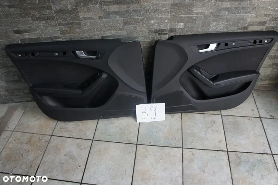 NR 39 Boczki drzwi do AUDI A4 B8 wstawki materiałowe - 1