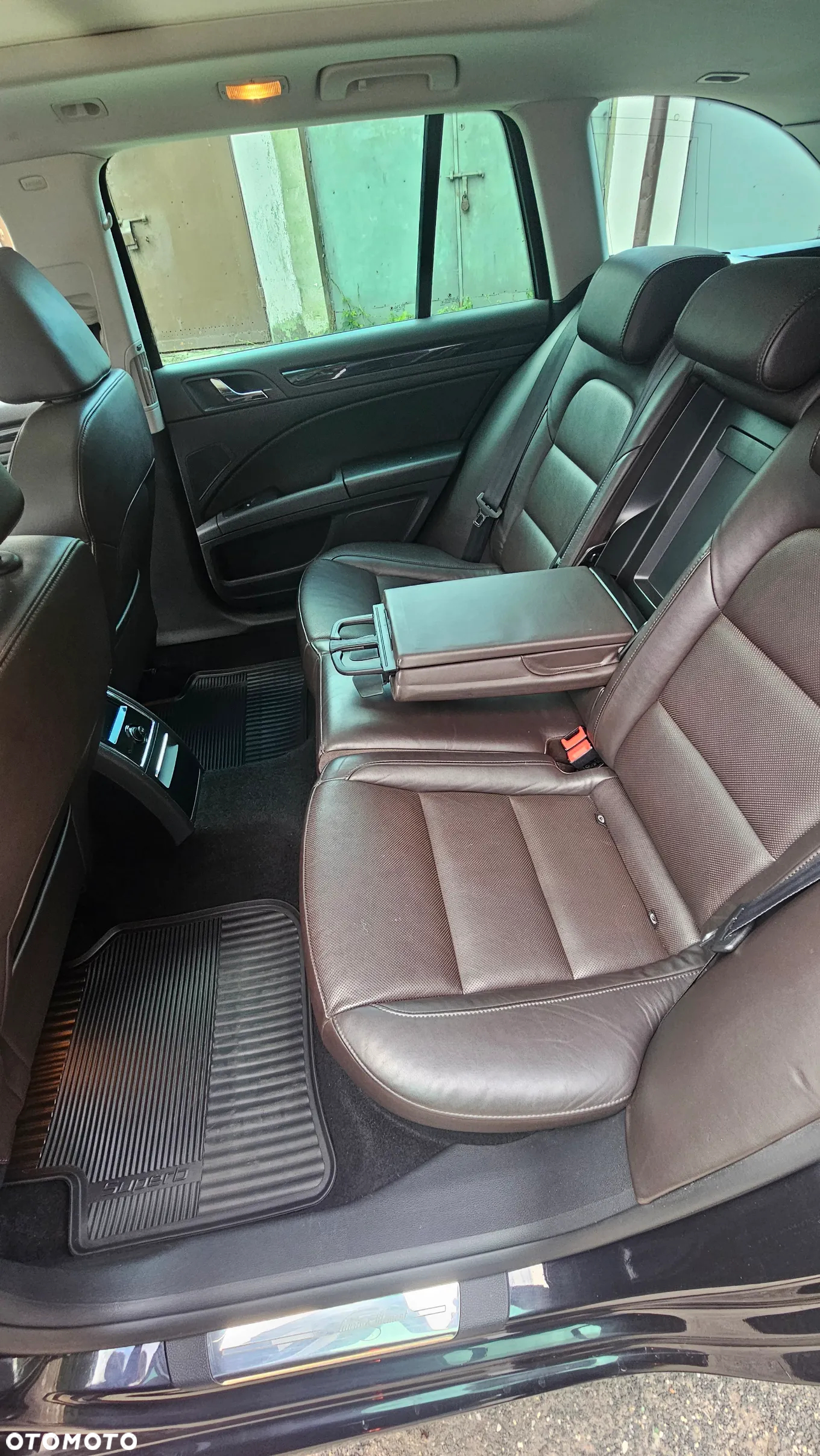 Skoda Superb 2.0 TDI L&K DSG - 16