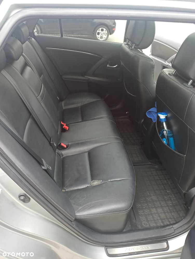 Toyota Avensis 2.2 D-4D Prestige - 6