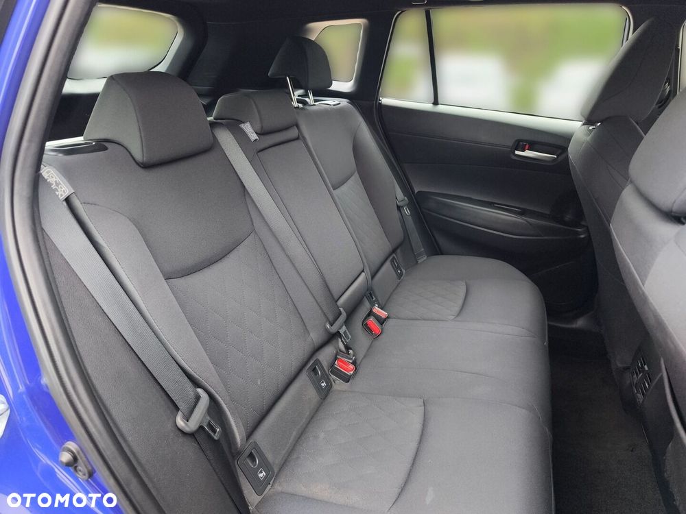 Toyota Corolla Cross - 12