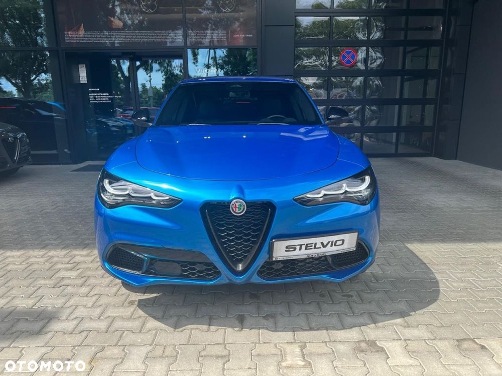 Alfa Romeo Stelvio - 4