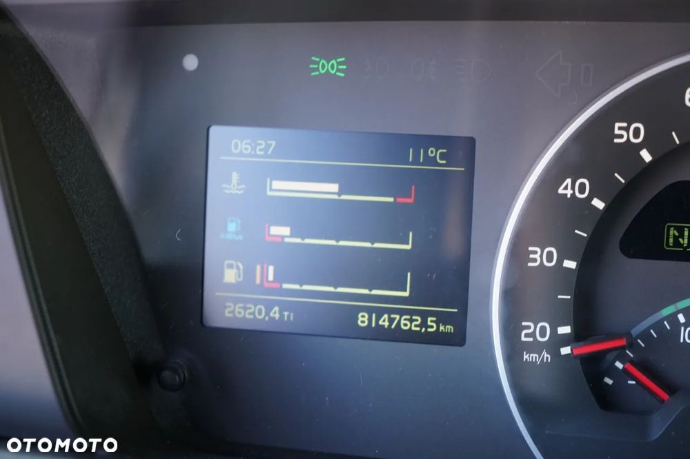 Volvo FH 500 / SOLÓWKA / WINDA / KLIMA POSTOJOWA / MOCNA PODŁOGA / - 34