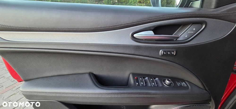 Alfa Romeo Stelvio 2.0 Turbo Veloce Q4 - 24