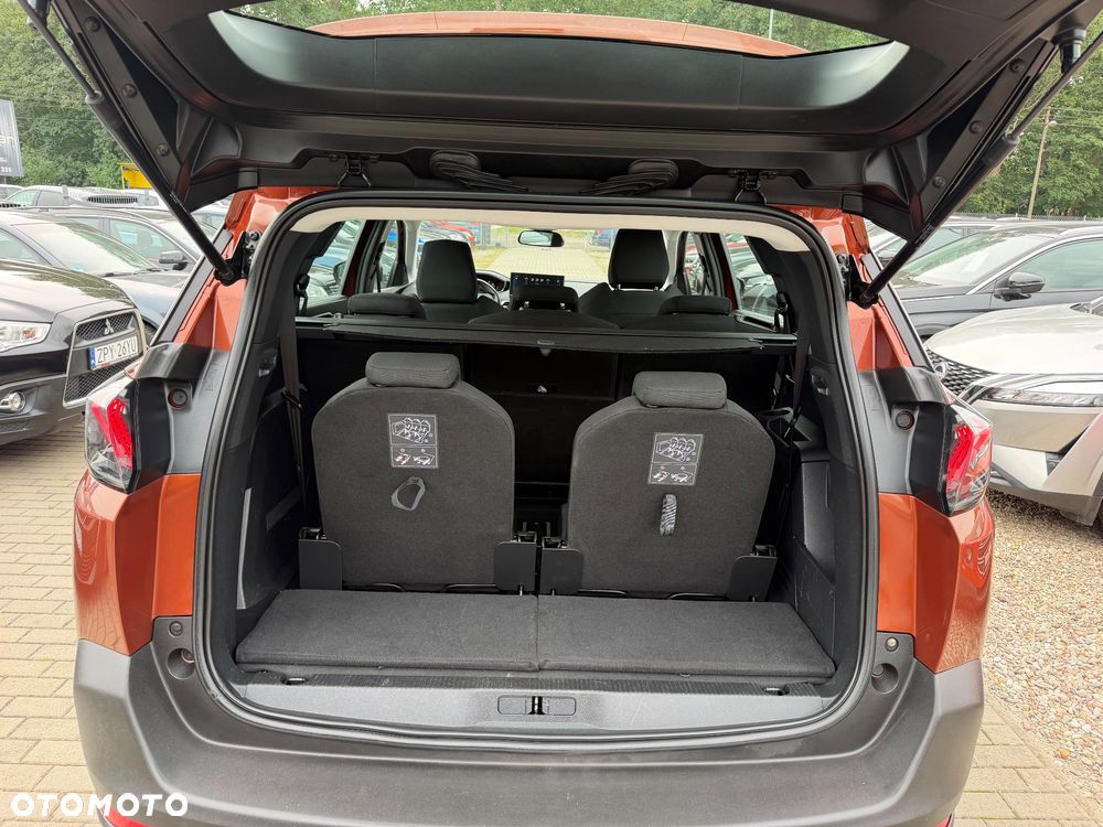Peugeot 5008 - 18