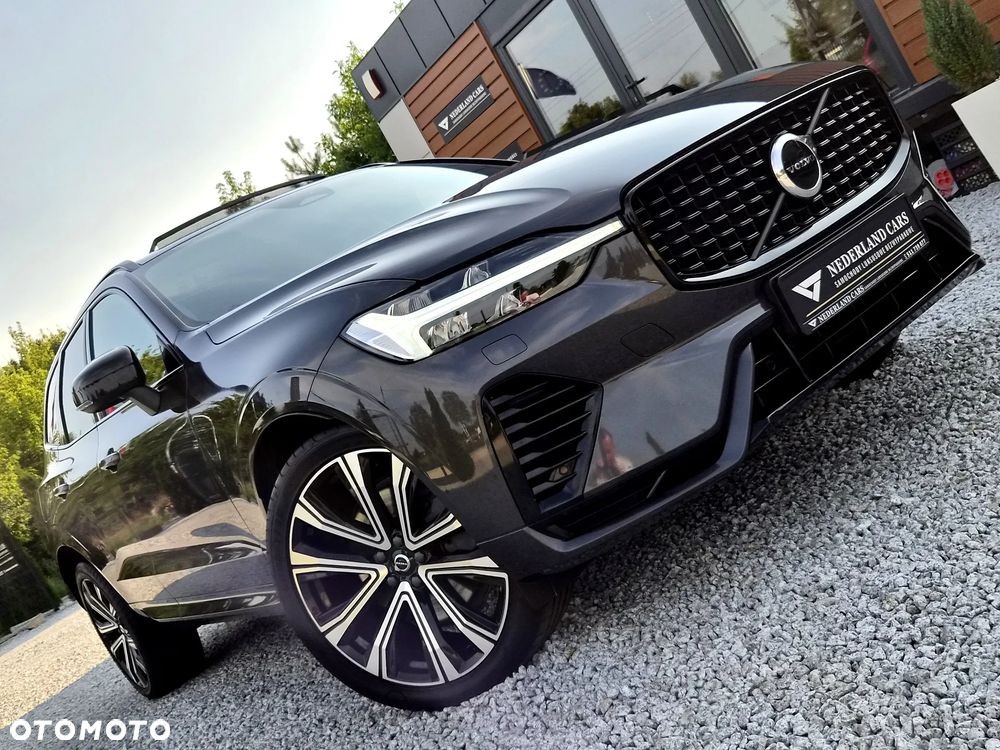 Volvo XC 60 T6 Plug-In Hybrid AWD Plus Black Edition - 36