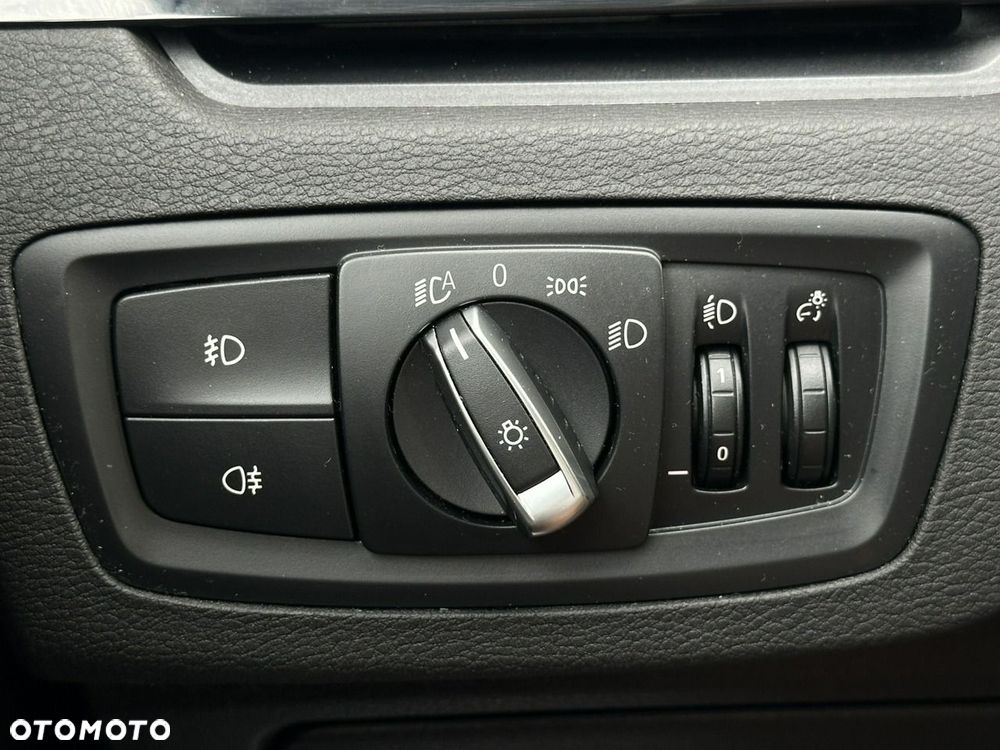 BMW X1 xDrive25e Advantage - 36
