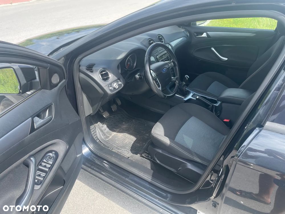 Ford Mondeo 1.6 Ti-VCT Trend - 14