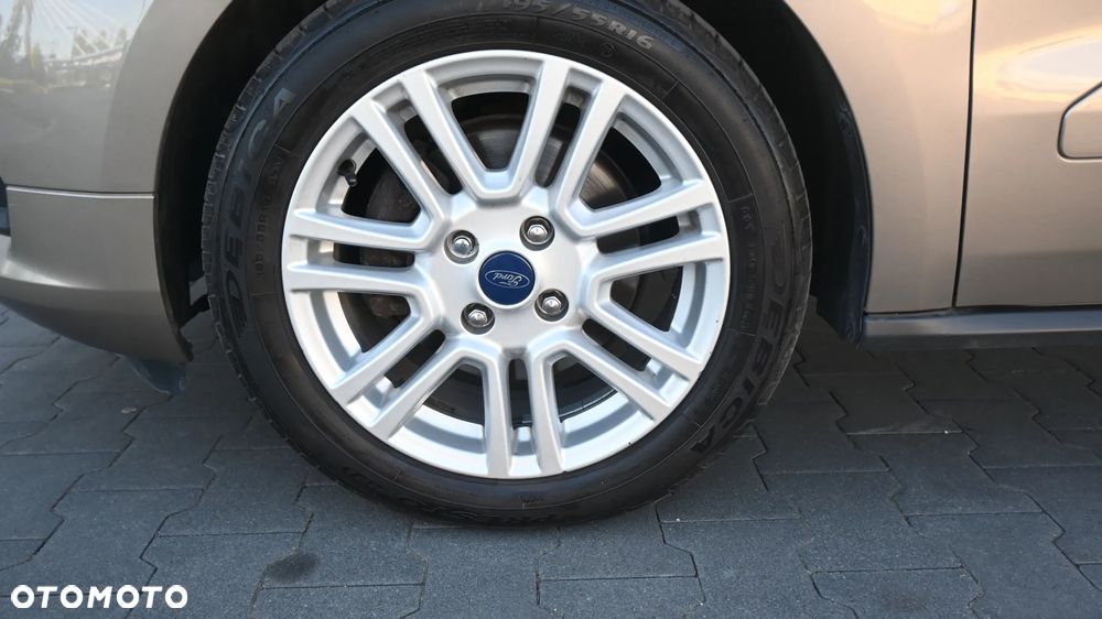 Ford Tourneo Courier 1.0 EcoBoost Titanium - 10