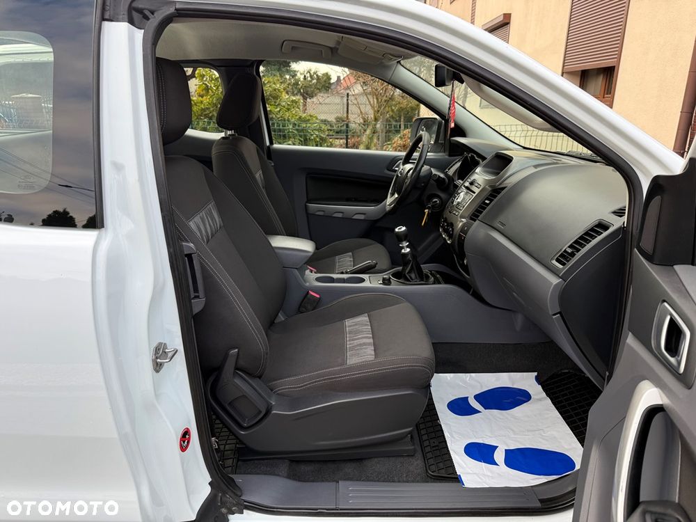 Ford Ranger XLT - 25