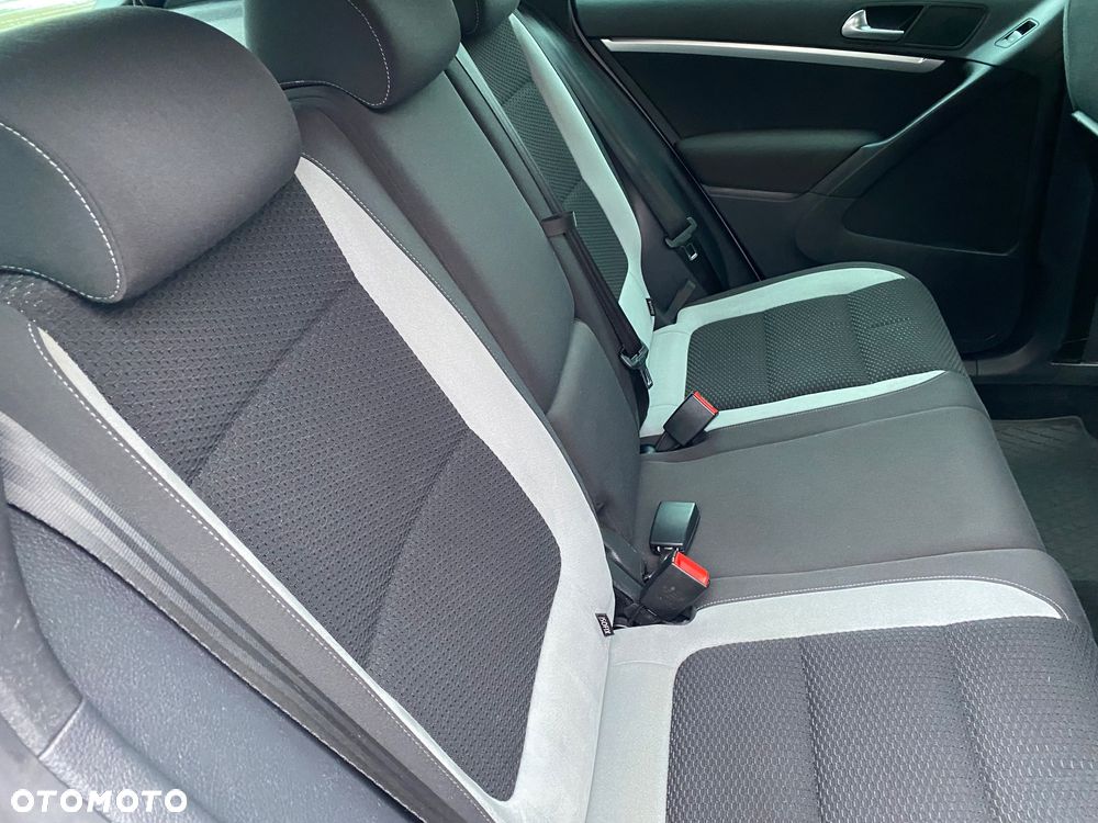 Volkswagen Tiguan 1.4 TSI 4Mot R-Style - 11