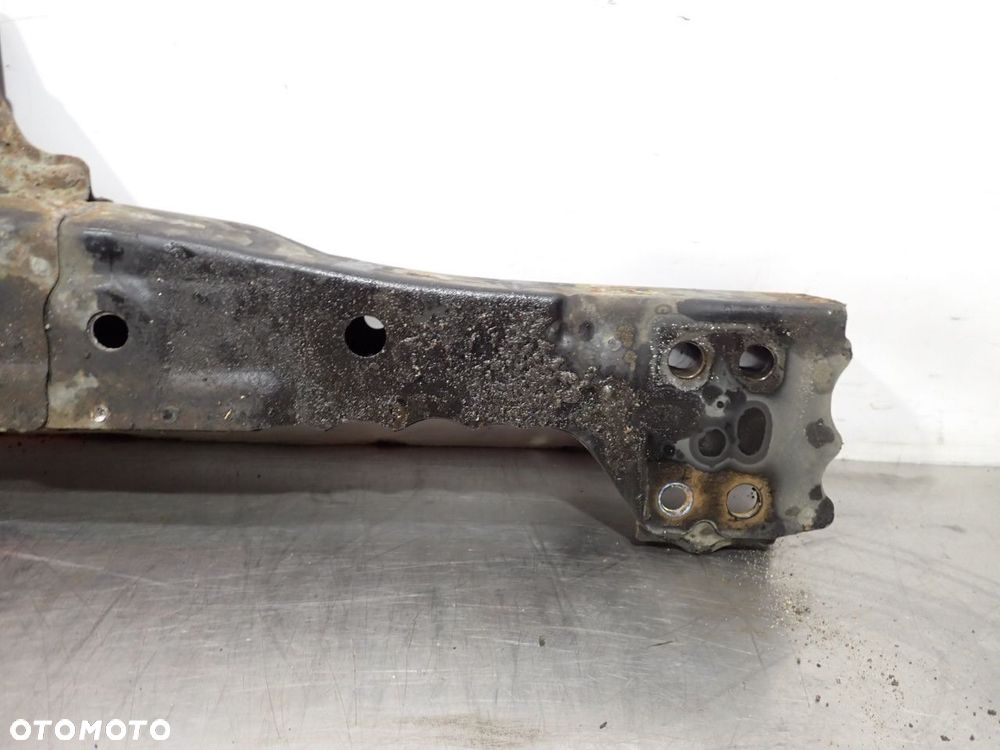 BELKA POD CHŁODNICE TOYOTA COROLLA E15 - 9
