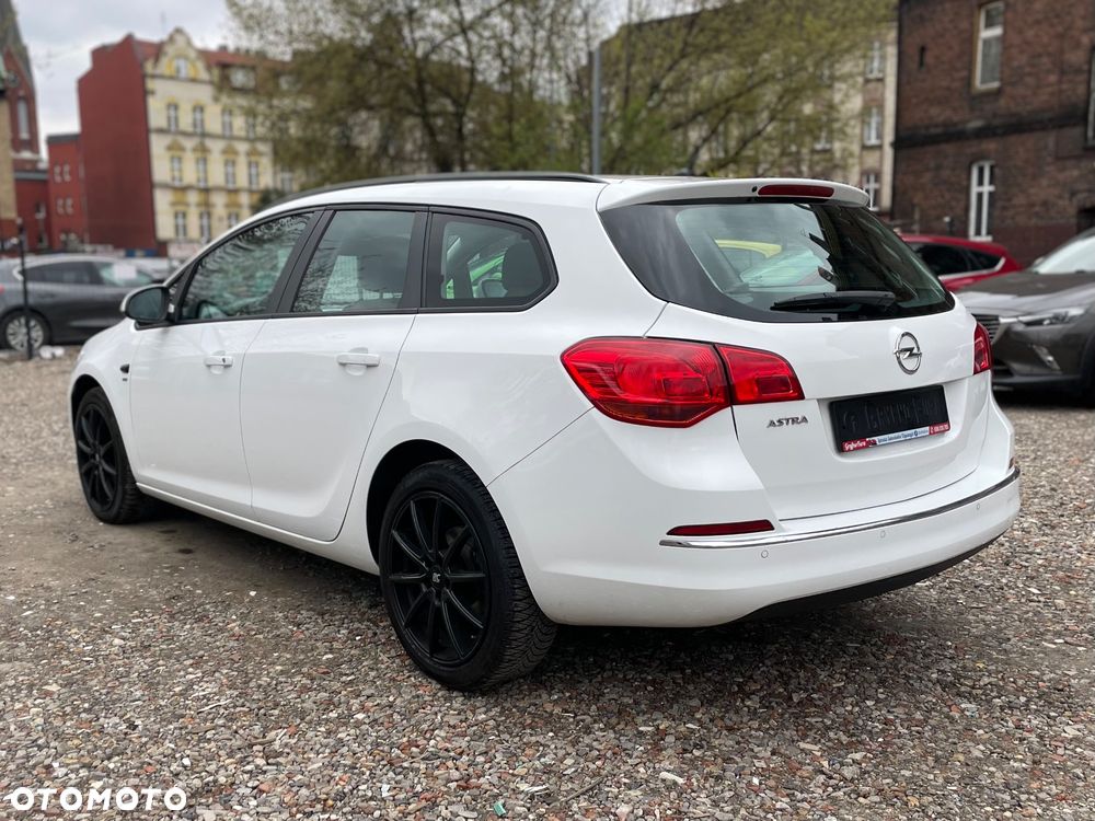 Opel Astra 1.4 Turbo ENERGY - 11