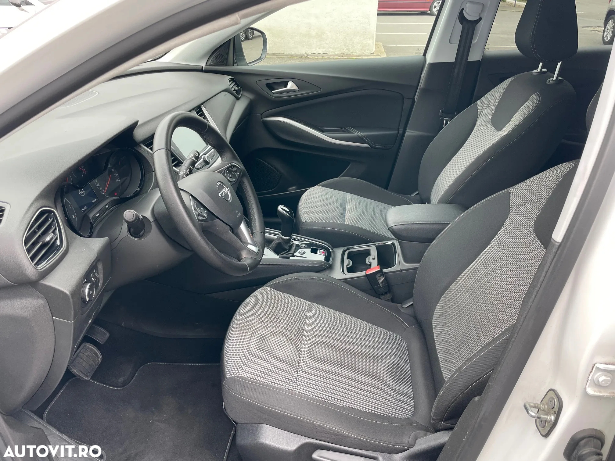Opel Grandland X 1.5 D Start/Stop Automatik Business Edition - 9