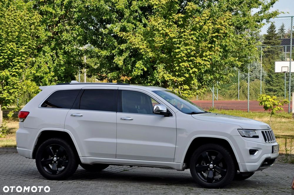 Jeep Grand Cherokee - 11