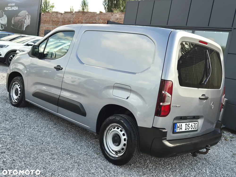 Opel COMBO - 10