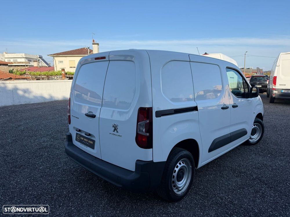 Peugeot Partner 1.5 BlueHDi Asphalt Standard - 4