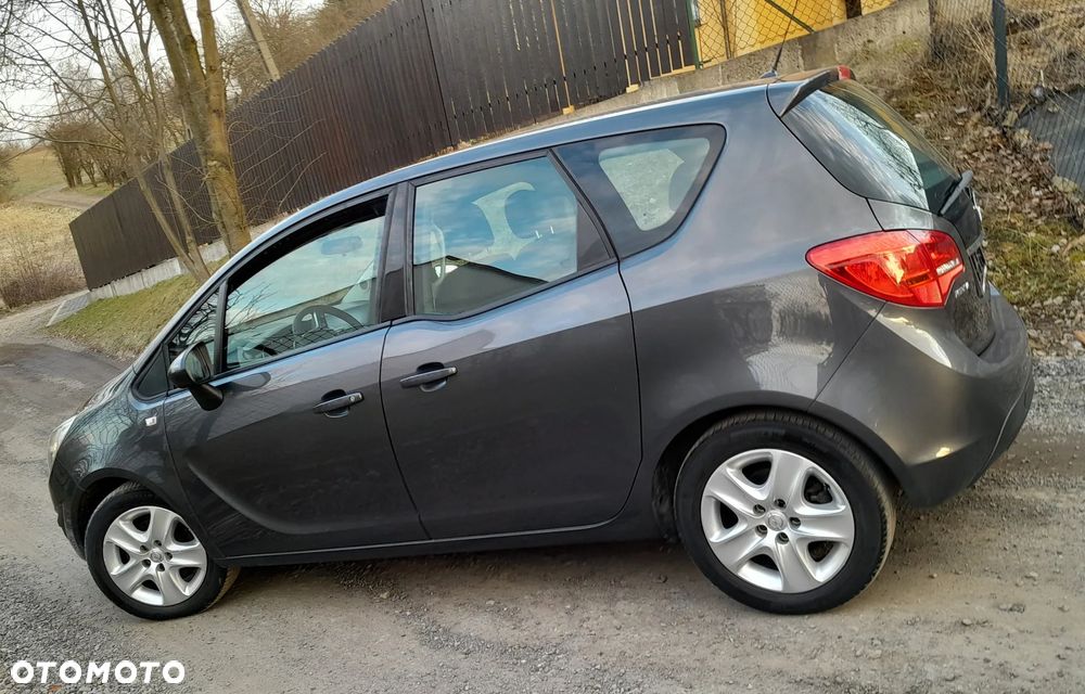 Opel Meriva - 10