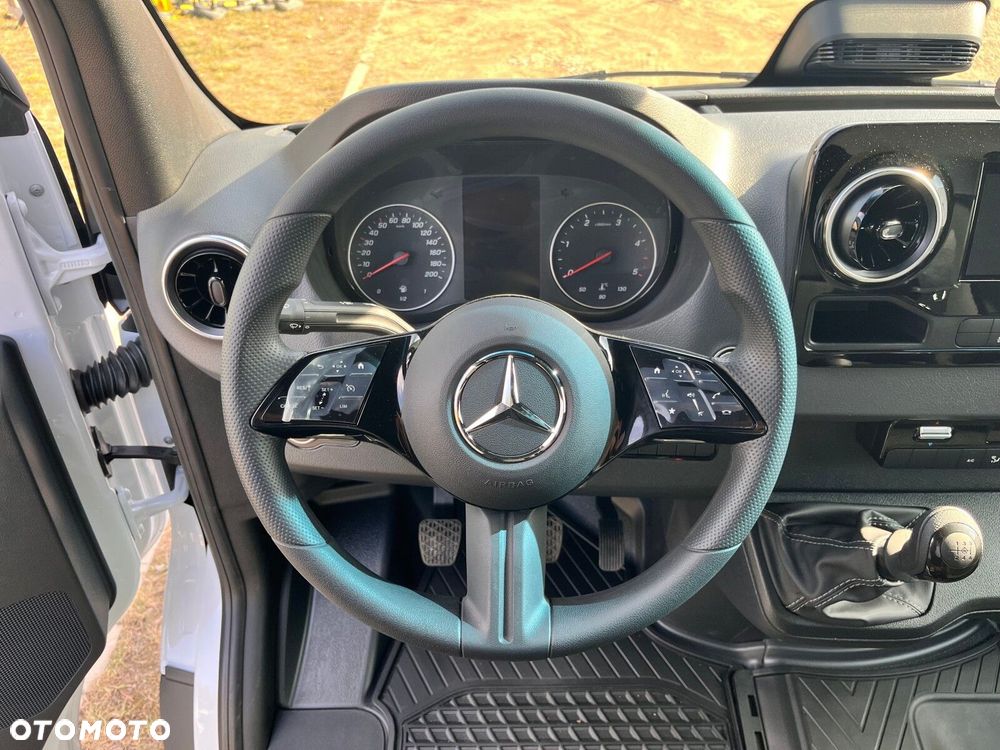 Mercedes-Benz Sprinter 517 CDI OM654 - 9