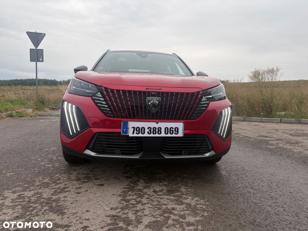 Peugeot 2008 Hybrid 136 e-DSC GT - 2