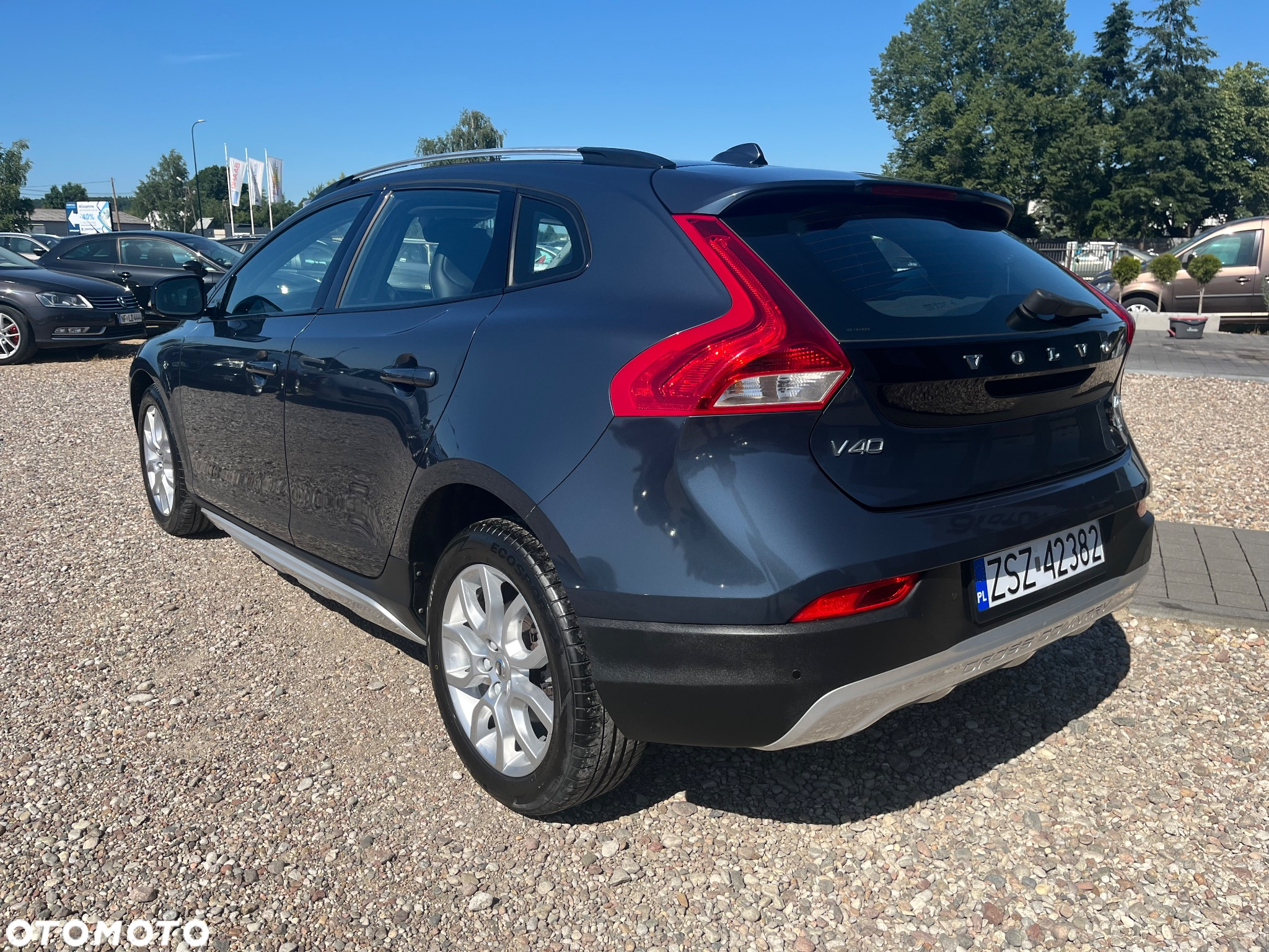 Volvo V40 Cross Country D2 Drive-E Summum - 2