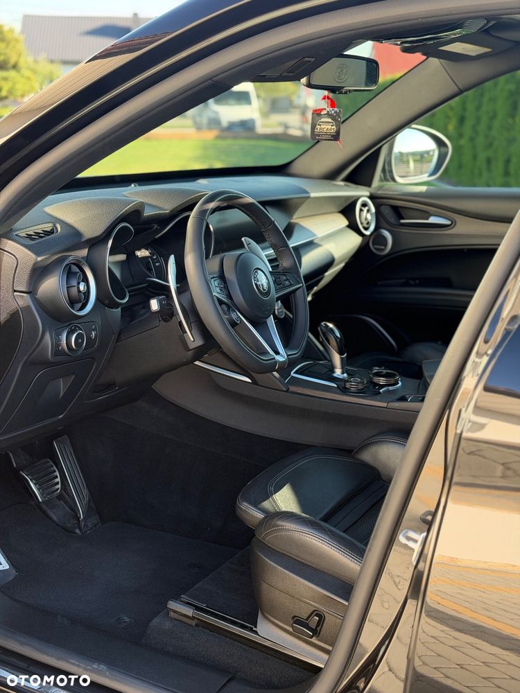 Alfa Romeo Stelvio 2.0 Turbo Veloce TI Q4 - 15
