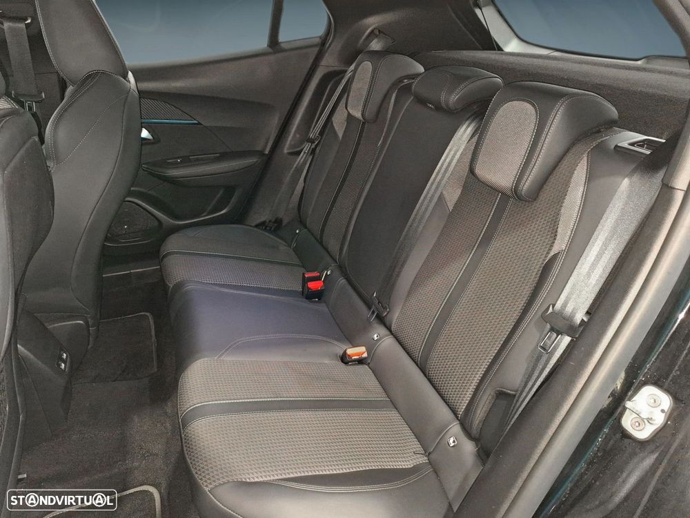 Peugeot 2008 1.5 BlueHDi GT - 12