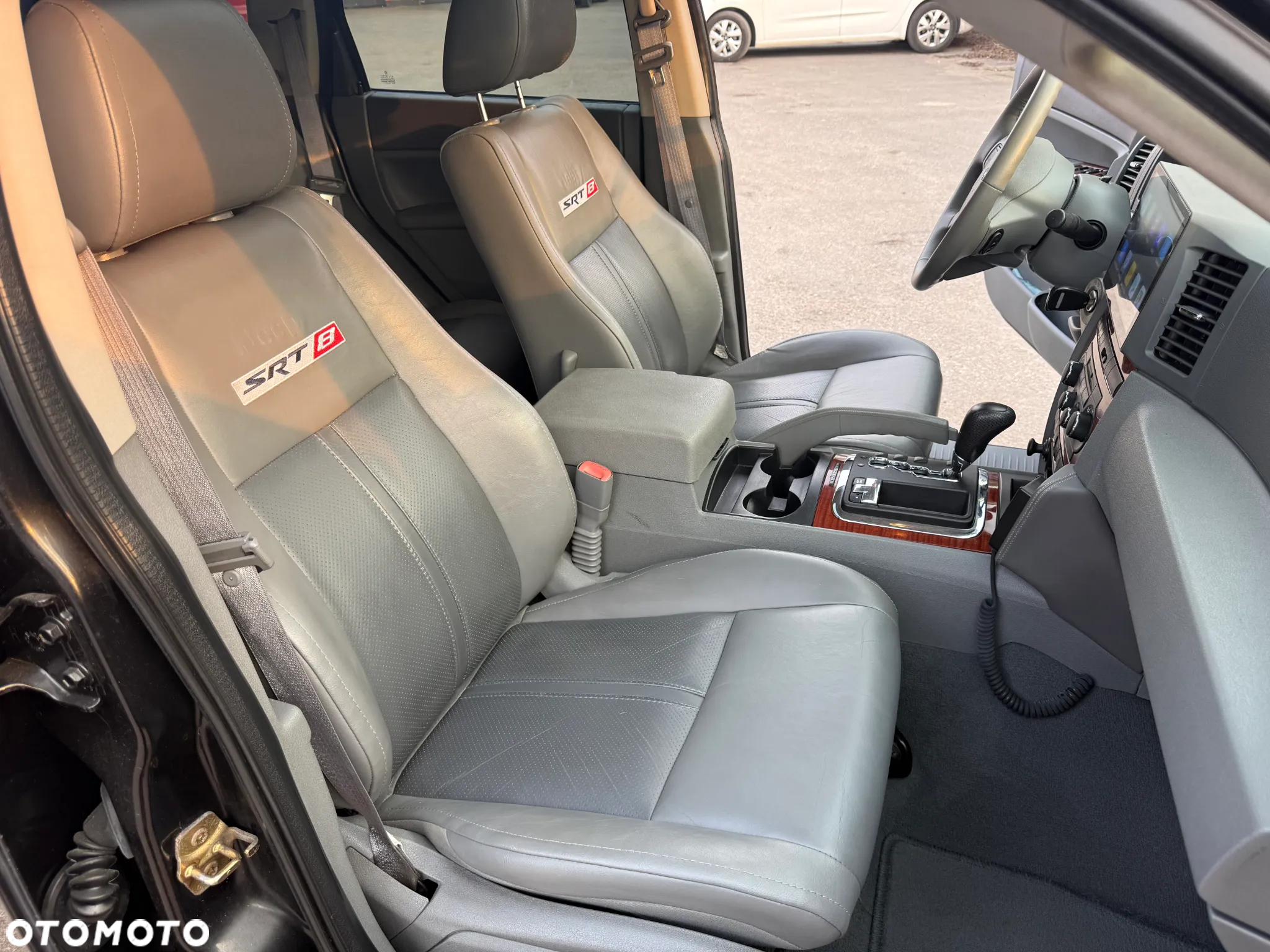 Jeep Grand Cherokee 5.7 V8 Limited Executive - 27