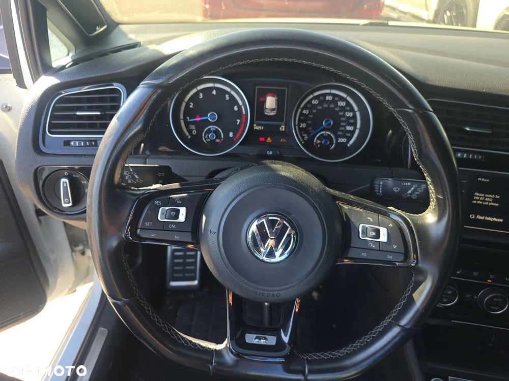 Volkswagen Golf - 12