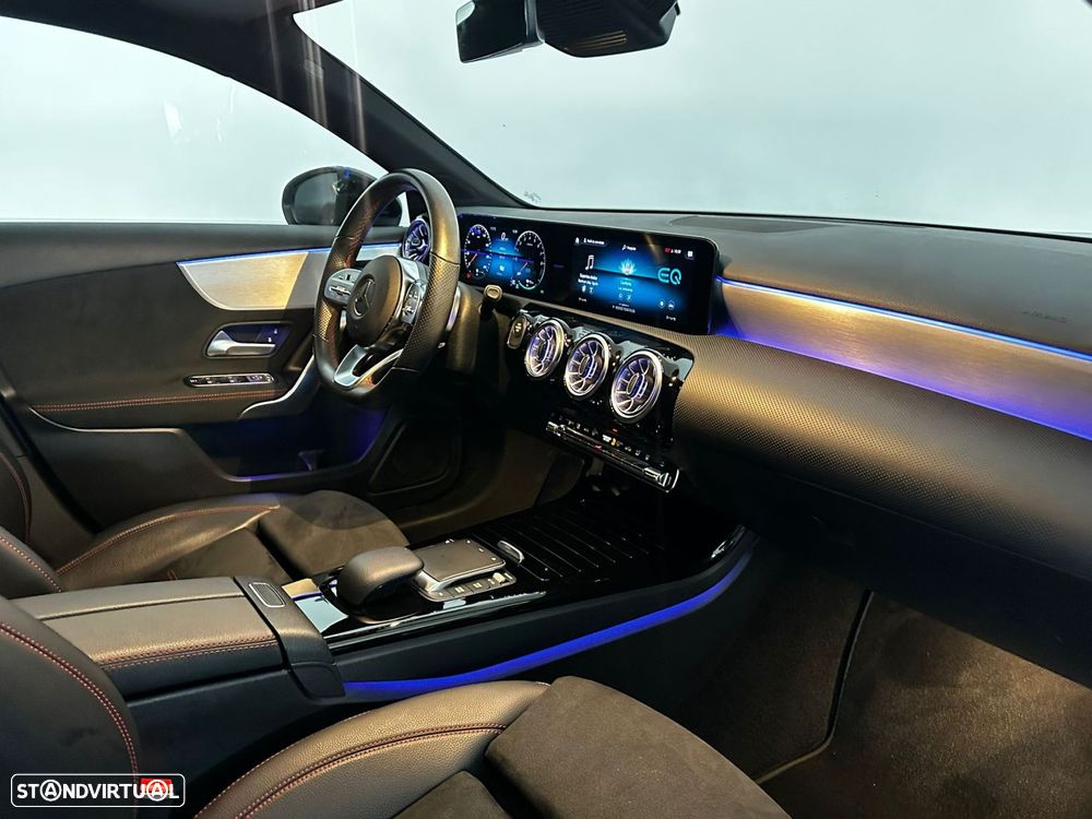 Mercedes-Benz A 250 e AMG Line - 25