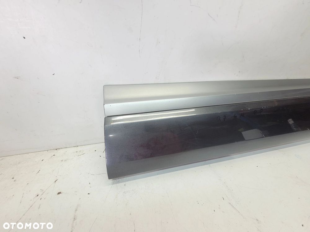 LISTWA DOLNA DRZWI PRAWY PRZÓD AUDI Q7 4M 4M0853960B LZ7S - 2