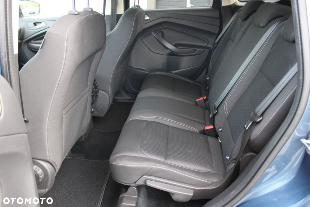 Ford Kuga - 26