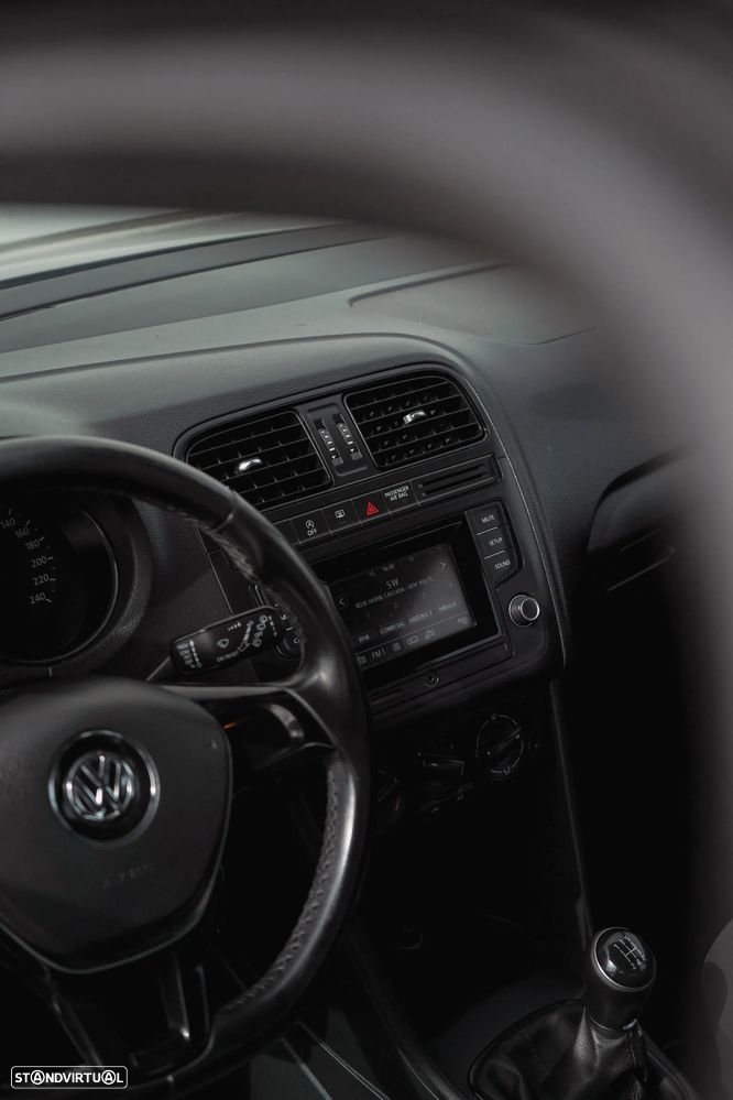 VW Polo 1.0 Confortline - 25