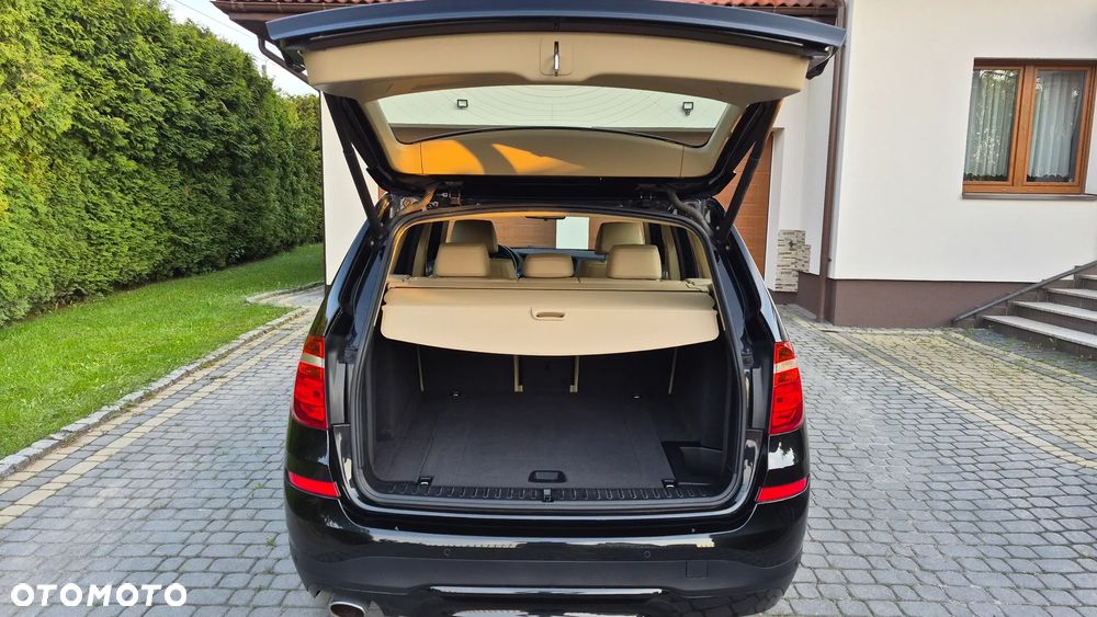 BMW X3 xDrive20d - 16