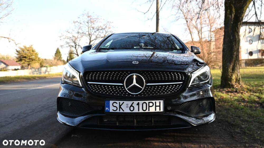 Mercedes-Benz CLA 200 7G-DCT AMG Line - 2