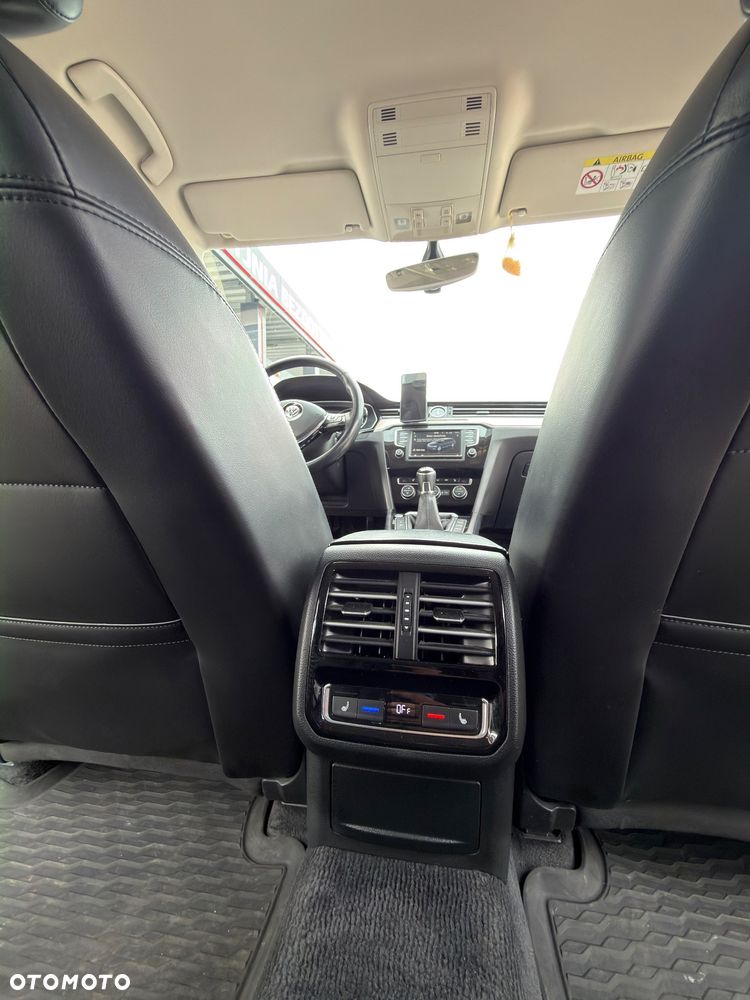 Volkswagen Passat 2.0 TDI BMT Highline - 16