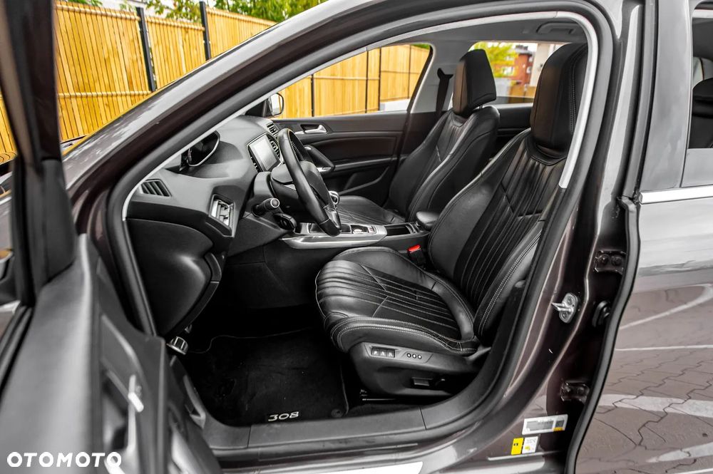 Peugeot 308 - 22