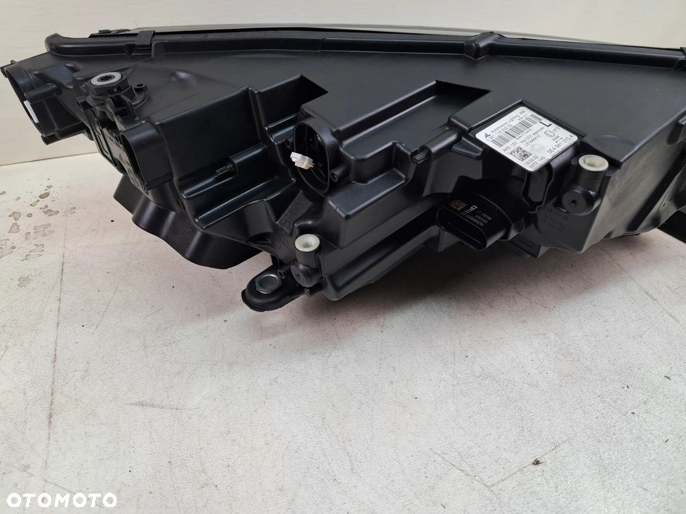 Škoda Octavia IV 4 lampa reflektor (Crystal Lighting) lewy przód 5E4941015A - 6