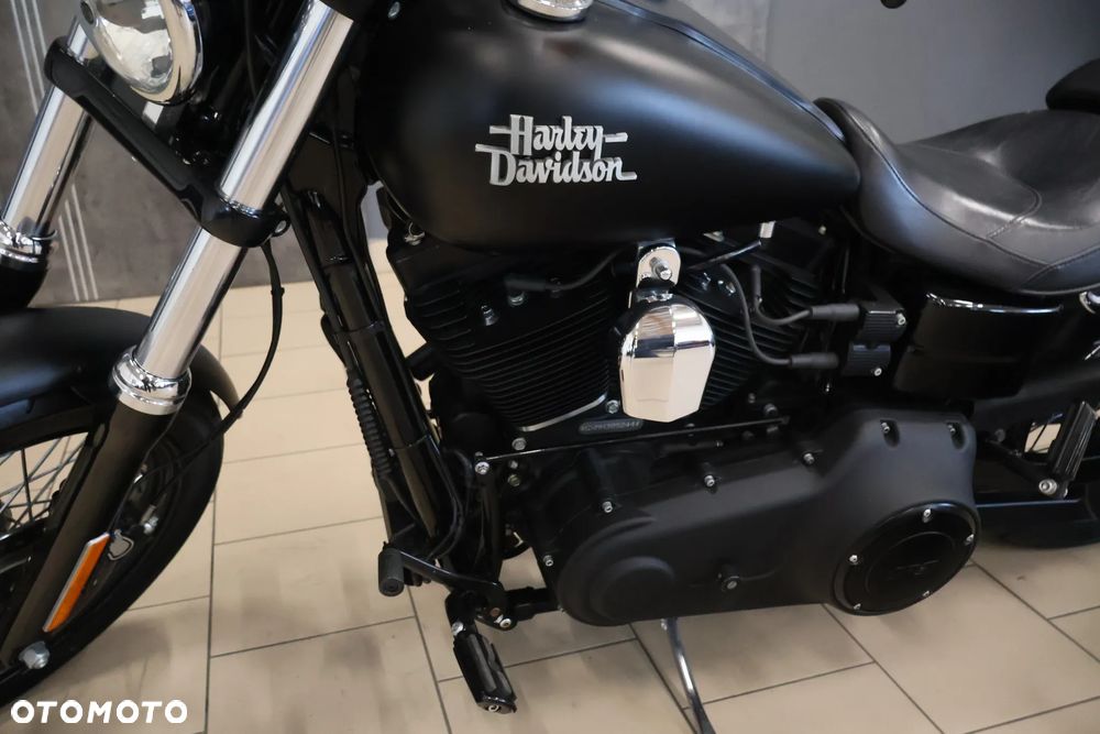 Harley-Davidson Dyna - 15