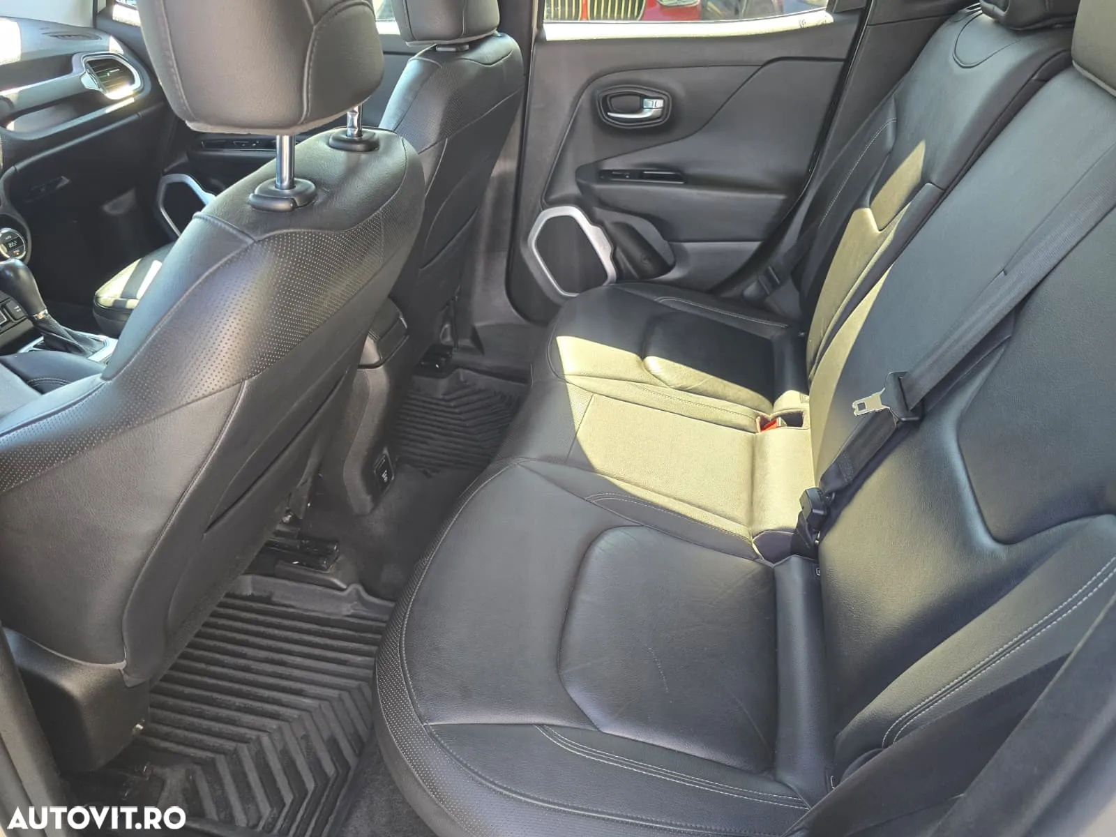 Jeep Renegade 1.4 MultiAir DSG Limited - 8