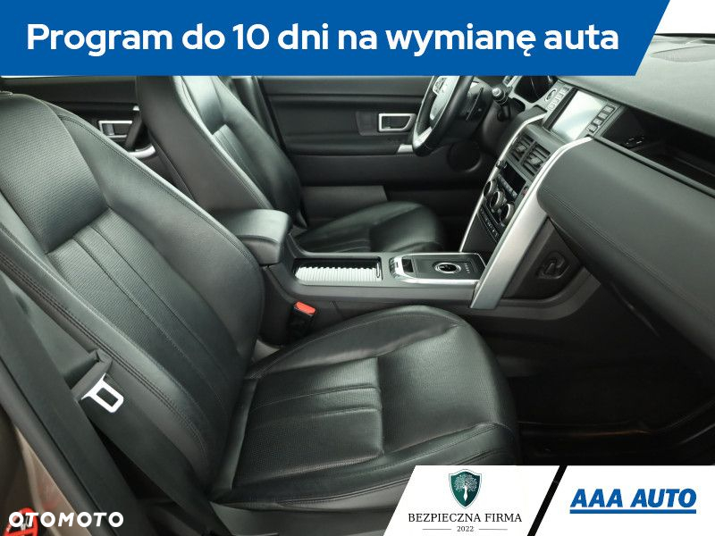 Land Rover Discovery Sport - 8