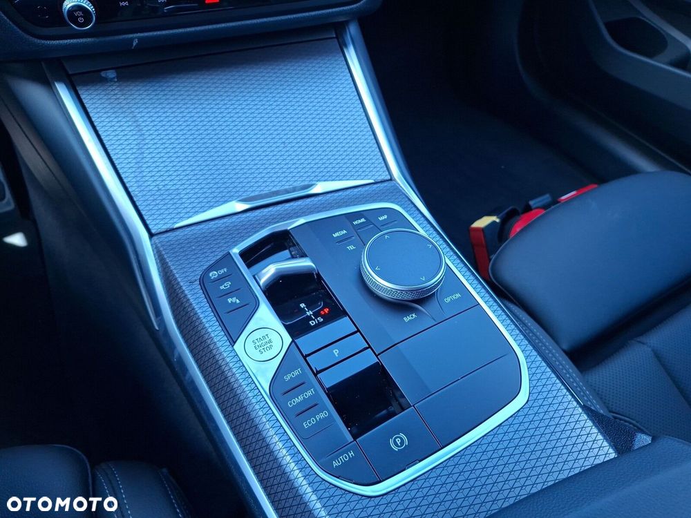 BMW Seria 3 M340d xDrive mHEV sport - 16