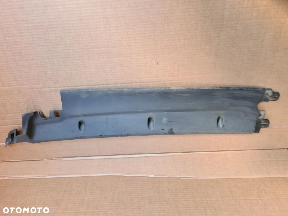 IVECO DAILY 3 99-06 listwa osłona podszybia szyby czołowej mechanizmu wycieraczek - 6