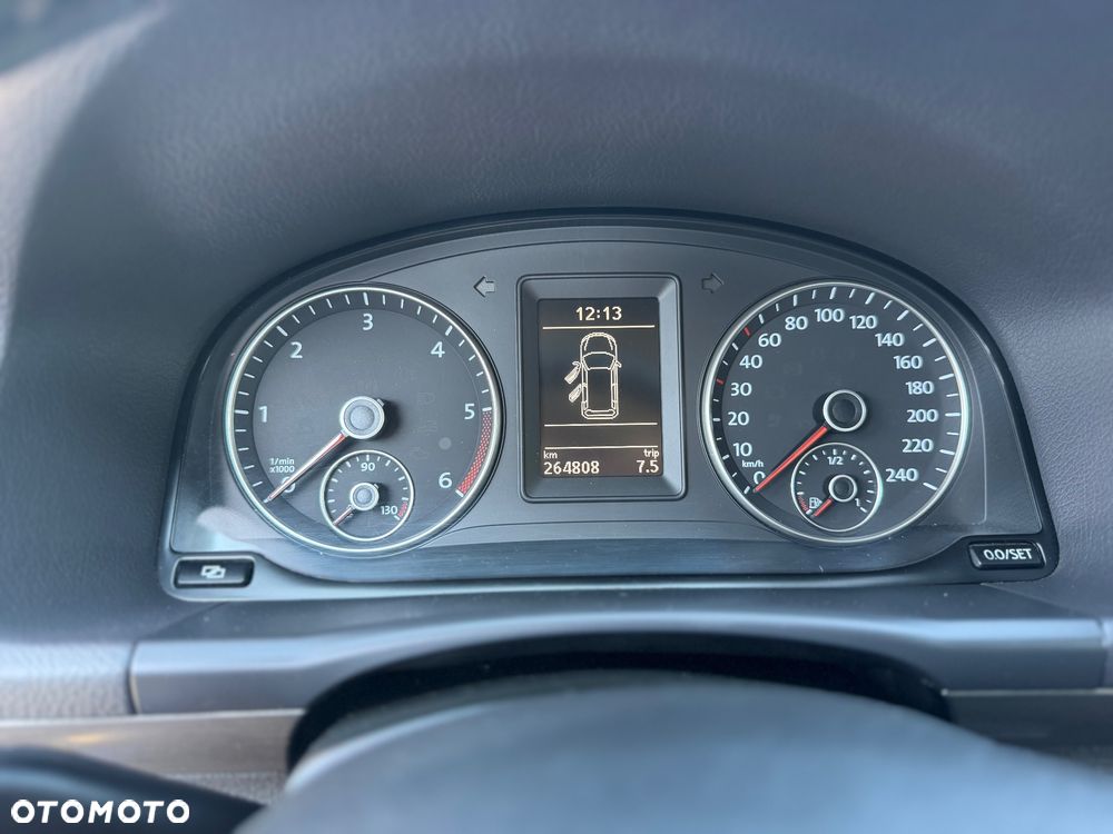 Volkswagen Touran 2.0 TDI DPF Comfortline - 22