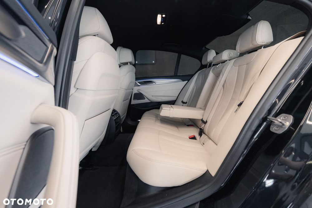BMW Seria 5 540i xDrive M Sport sport - 15