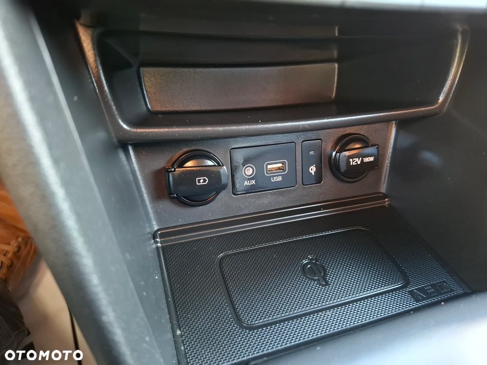 Hyundai Kona 1.6 T-GDI DCT 4WD Premium - 24