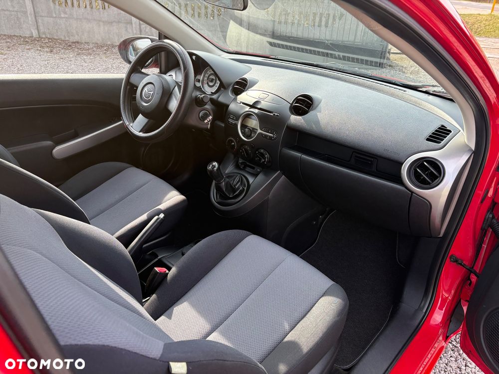 Mazda 2 - 23