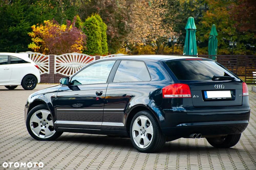 Audi A3 3-drzwiowe 2.0 FSI Attraction - 16