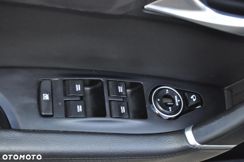Hyundai i40 Kombi 1.7 CRDi Premium - 23