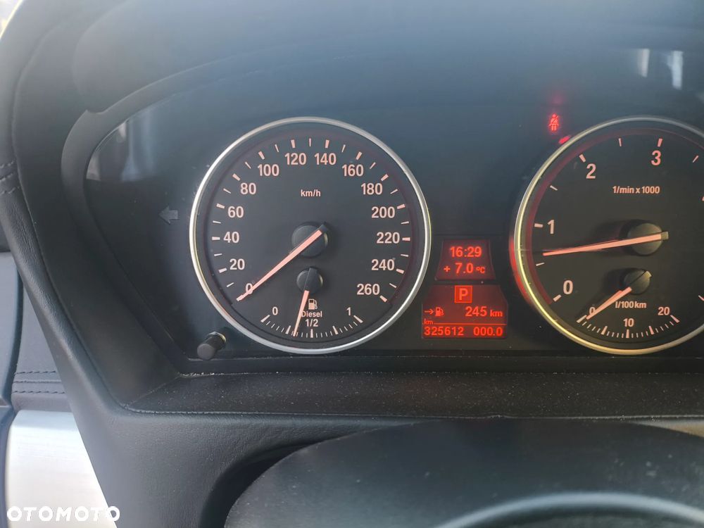 BMW X5 xDrive40d - 13